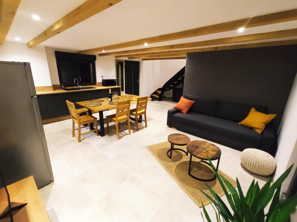 Gite Des Trois Chateaux 후세렌레샤토 외부 사진