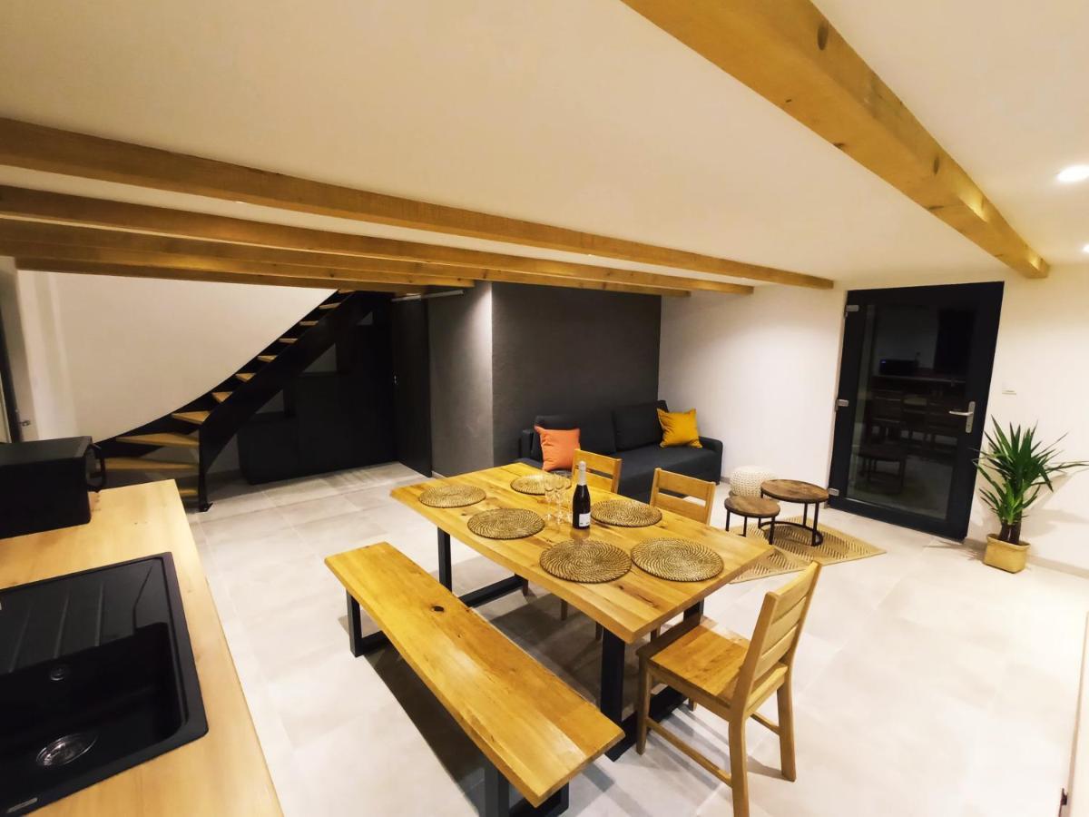 Gite Des Trois Chateaux 후세렌레샤토 외부 사진