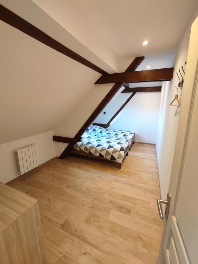 Gite Des Trois Chateaux 후세렌레샤토 외부 사진